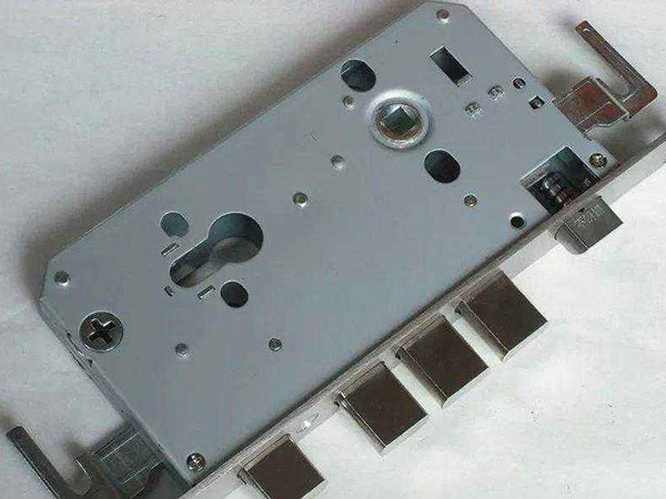 阿图什24小时上门开锁公司